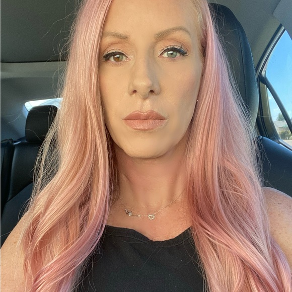 Meet your Posher, Kim - Picture 1 of 1